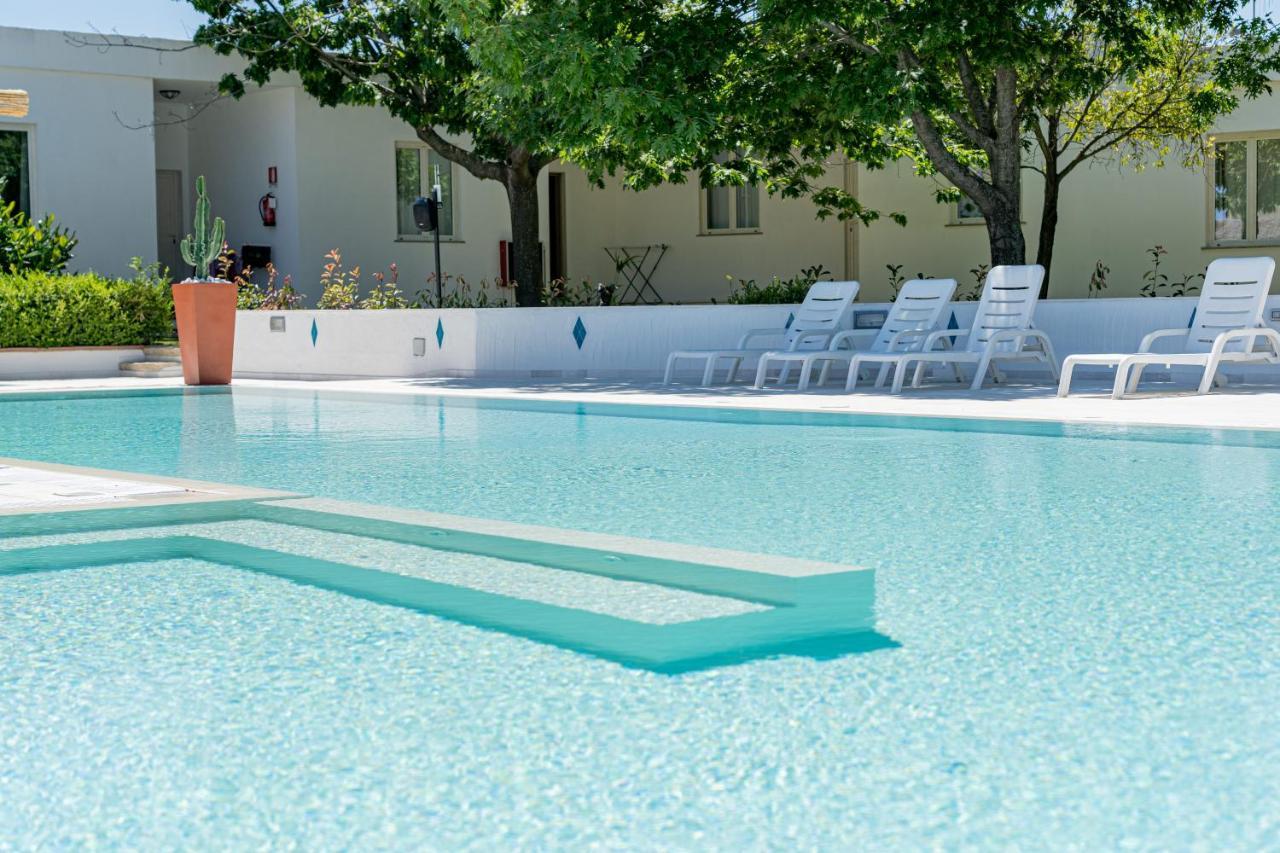 Hotel Le Mimose San Teodoro  Extérieur photo