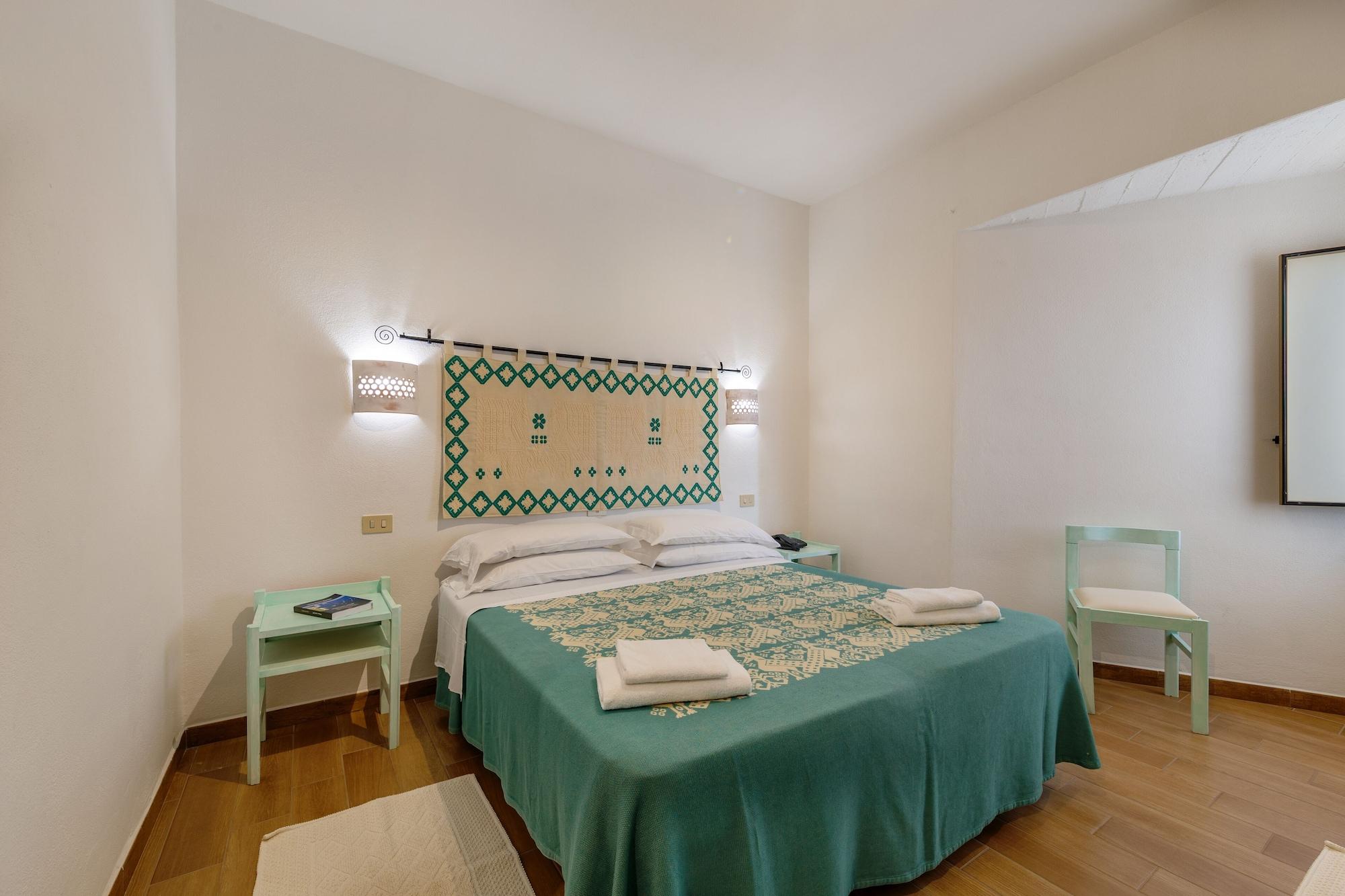 Hotel Le Mimose San Teodoro  Extérieur photo